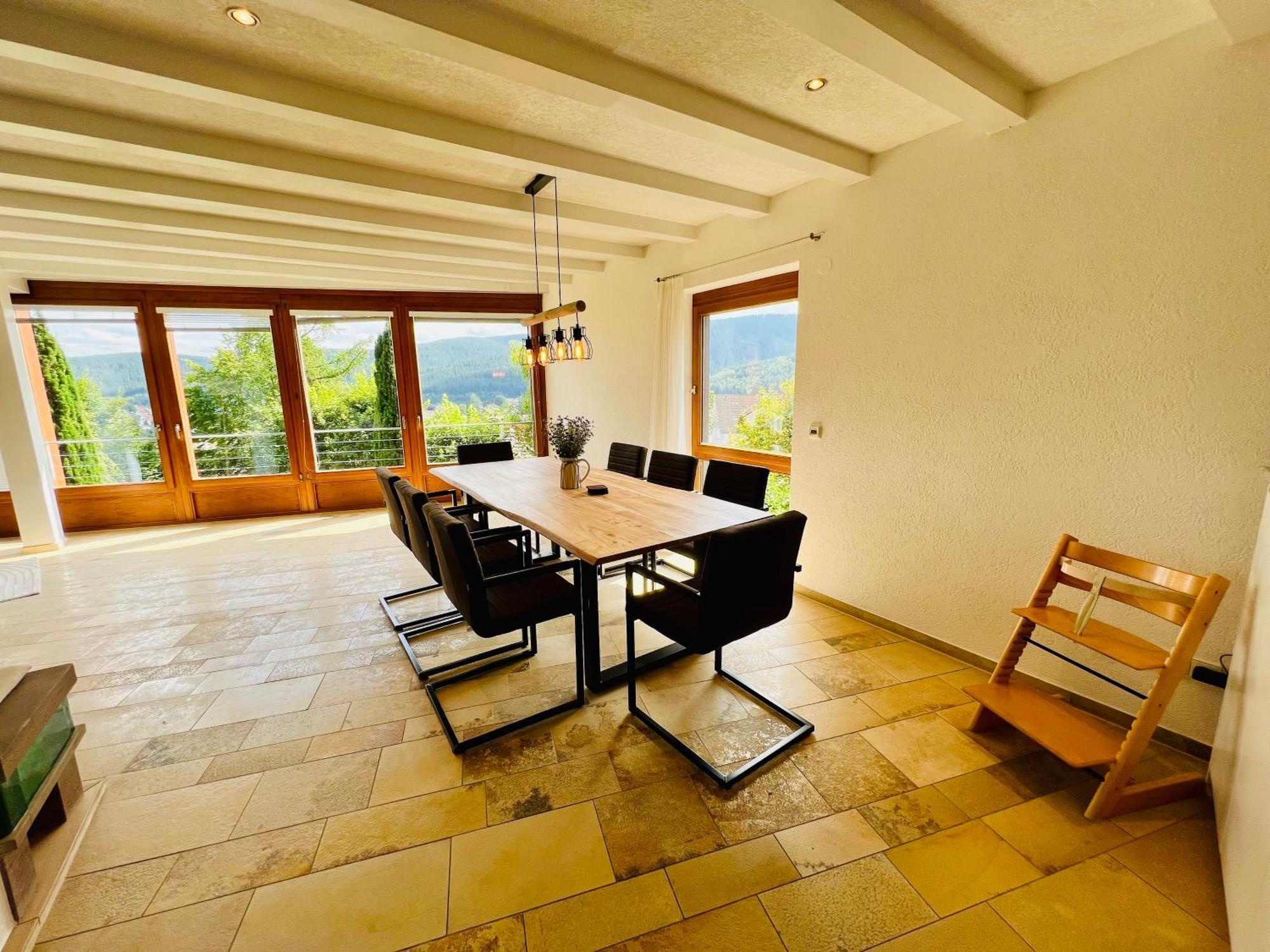 Panoramablick Mit Privatparkplatz, 2 Balkone Und 1,5 Baeder Apartment Titisee-Neustadt Exterior photo